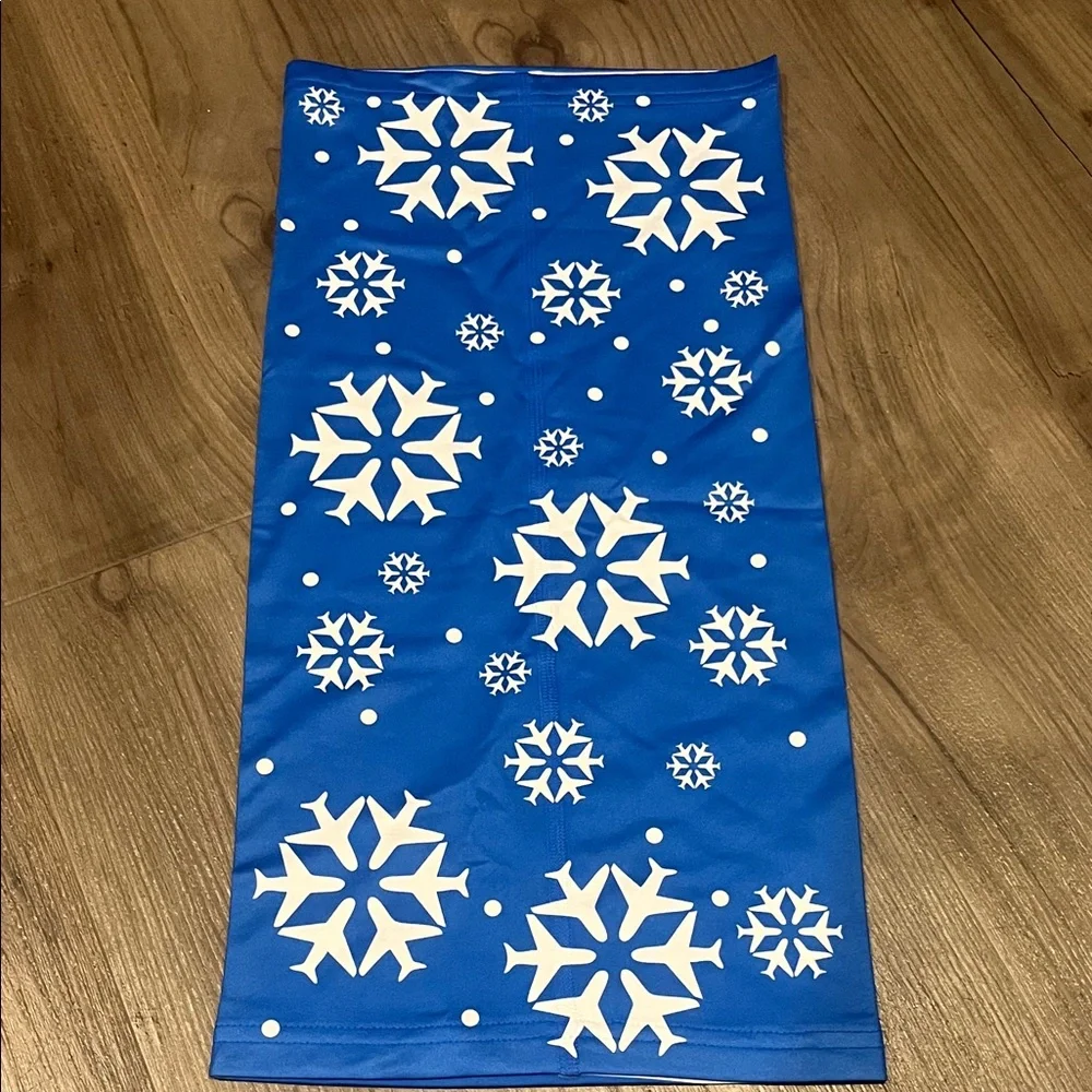 United MileagePlus Blue Snowflake BUFF